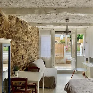 Joli Avec Terrasse à Deux Pas De La Appartement